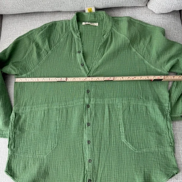 FREE PEOPLE We the Free Women’s Summer Daydream Button Down Green Shirt S NWT - Picture 7 of 12
